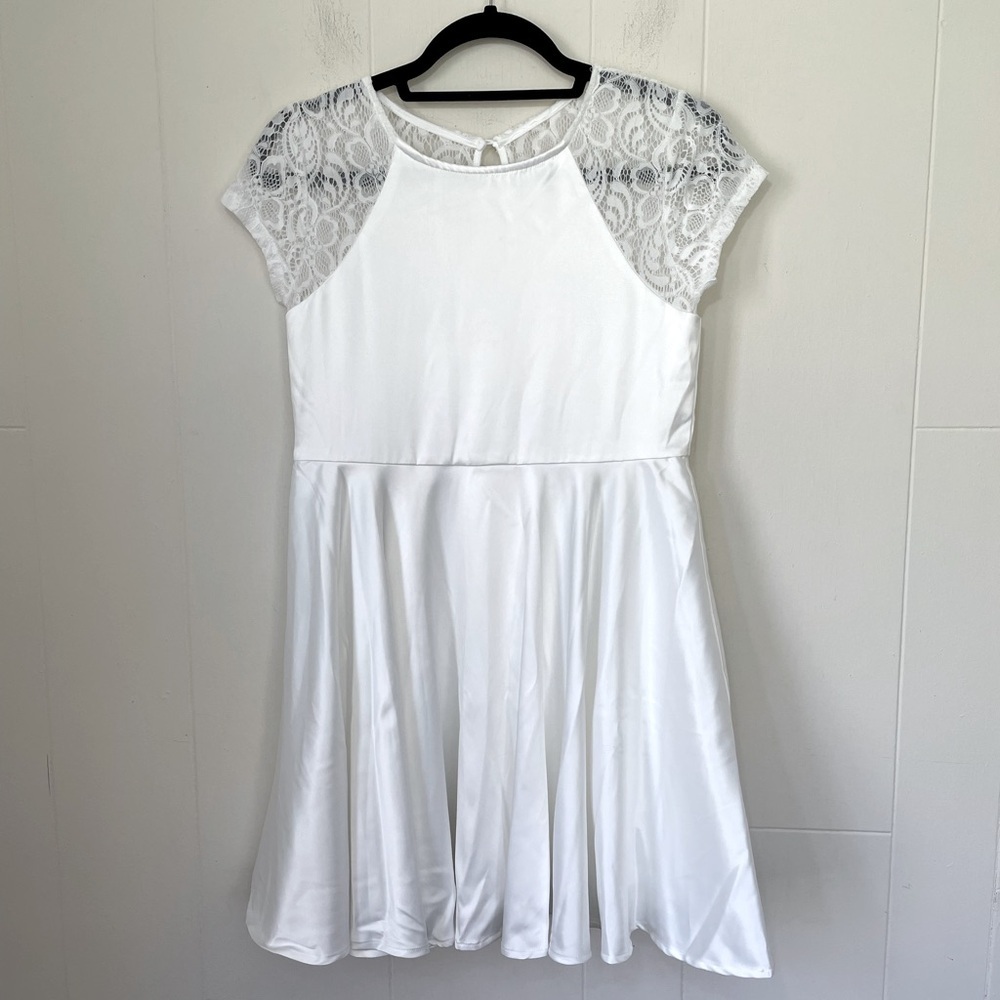 Calvin Klein NEW White Satin Lace Short Sleeve Fit & Flat Dress ~ NWT Size 12.5